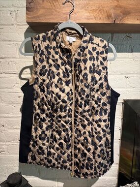 Kim Rogers Quilted Leopard-Print Vest in Beige and Black
